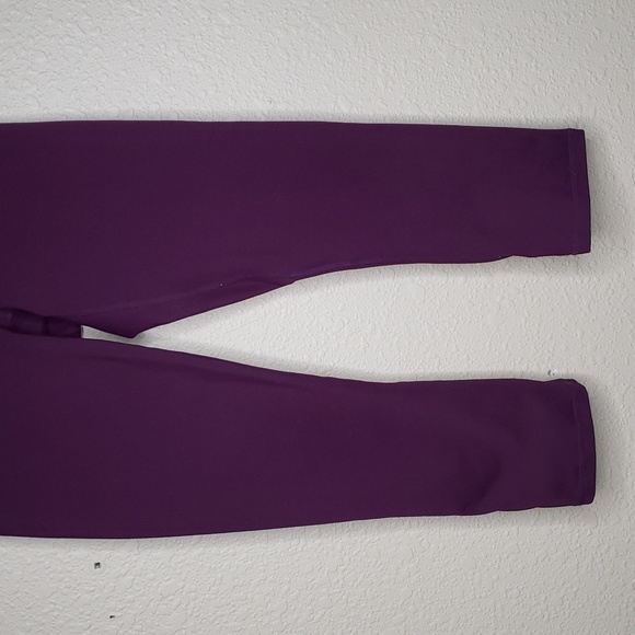 Fabletics Powerhold Cropped Purple High Rise Athletic Leggings Pants Size XS - Picture 3 of 13